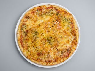 Pizza quattro formaggio (30 cm.)