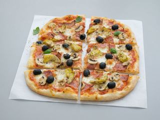 Capriciosa pizza