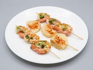 2 brochetas de gambón