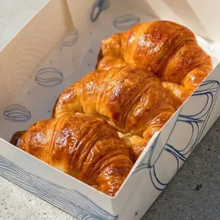 Caja 3 Medialunas Clásicas