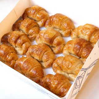 Caja 12 Medialunas Clásicas