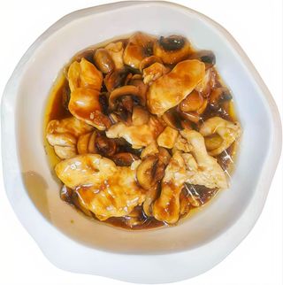 106 Pollo con champiñón