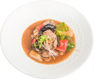 88 Ternera con pimientos