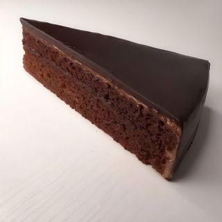 Tarta sacher en porción