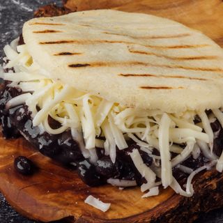 AREPA DE DOMINO