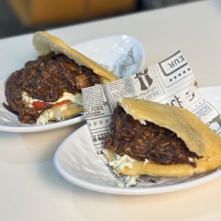 AREPA PULLED PORK