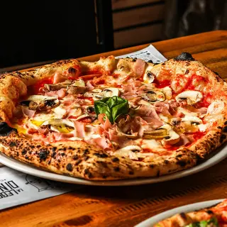 Pizza Prosciuto e Funghi (30 cm)