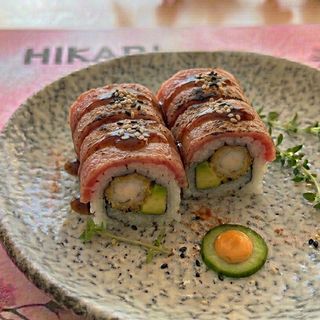 Uramaki de solomillo roll