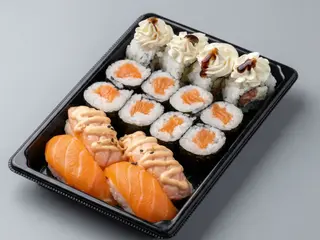 Combo sushi 7 salmon lover (16pz)