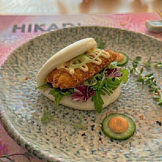 Bao de pollo frito (1pz)