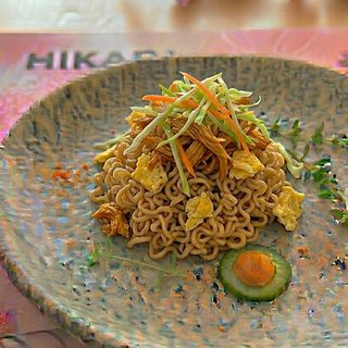 Yakisoba con pollo