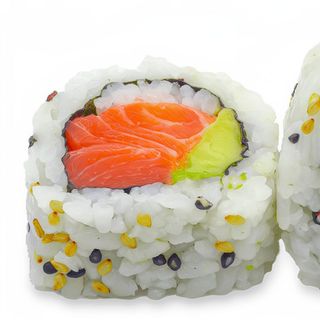 Uramaki de salmon aguacate