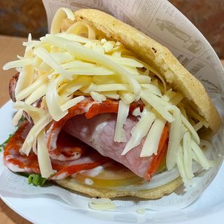 AREPA DE LOMO