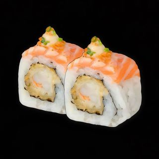 Uramaki spicy de langostino en tempura y salmón (8 pzs.)