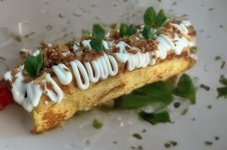 Brioche de chistorra con cebolla crispy (18 cm.)