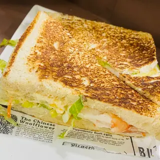 Sandwich Vegetal con Atún