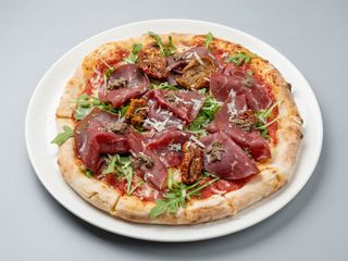 Pizza de bresaola (33 cm.)