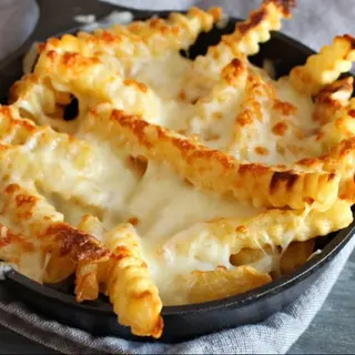 Loaded Fries Large/ patata con mozarella Grande