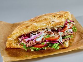 Menu kebab con pan turco