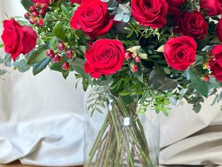 Ramo San Valentín  de 6 Rosas Rojas