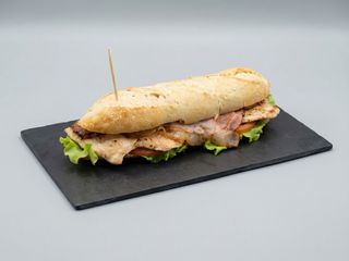 Bocadillo 4 pollo beicon