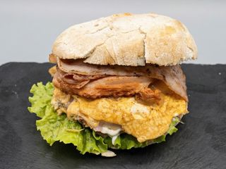 HAMBURGUESA LOBIO