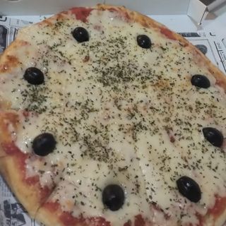 Pizza estilo argentino mozarella (35 cm.)