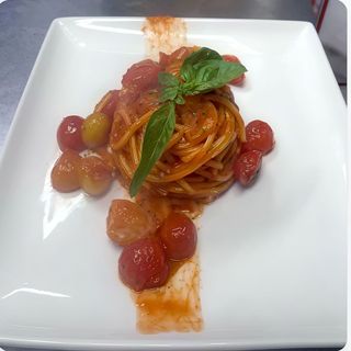 Spaghetto tre pomodori