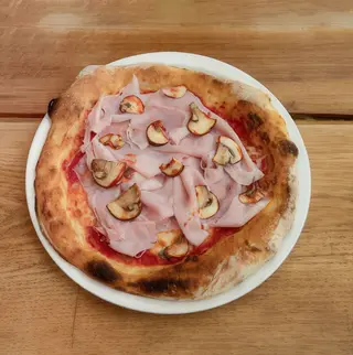 Pizza Regina (30 cm.)