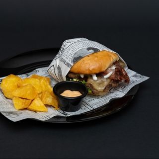 Menú hamburguesa clásica