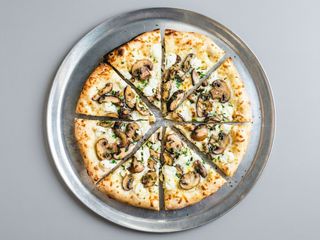 Pizza de funghi