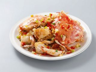 Cangrejo con salsa de gambas a la plancha