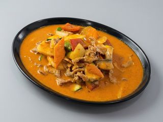 65A. Plato especial de thai curry con ternera