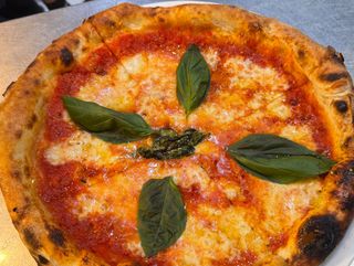 Pizza Margarita (33 cm.)