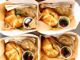 Pack Desayuno Enamorados (2 personas)