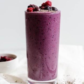 Smoothie açai, leche y plátano