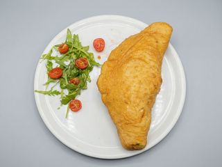 Pizza fritta napolitana