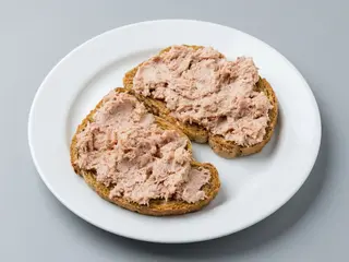 Tostada Con Atún