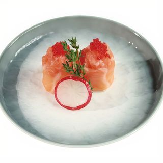 138. Gunkan de salmón (2 pzs.)