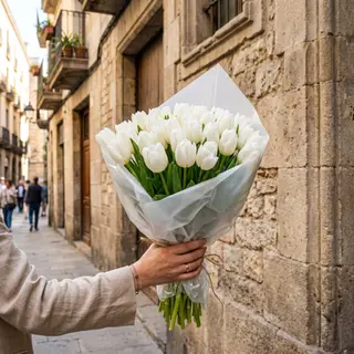 Elegancia Blanca - 40 tulipanes