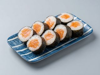 Maki de salmón (6 uds.)