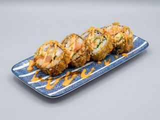 Roll frito de salmón (10 uds.)