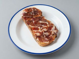 Tostada con jamón ibérico