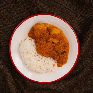 Pollo tikka masala con arroz