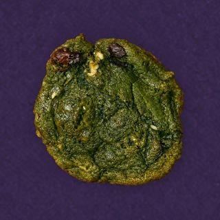 Cookie de matcha y chocolate