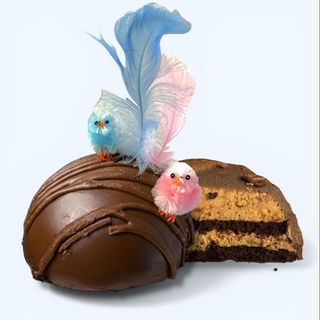 Huevo de Pascua de cacao y avellanas