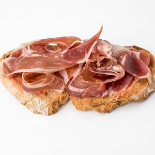 Jamón Ibérico Con Tomate