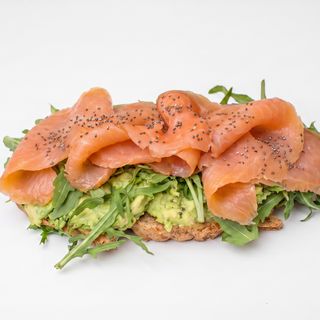 Salmón Y Aguacate
