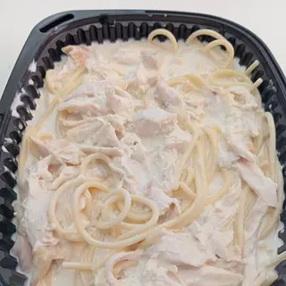 Espaguetis alfredo