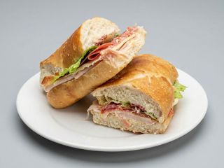 Baguette de jamón serrano y tomate